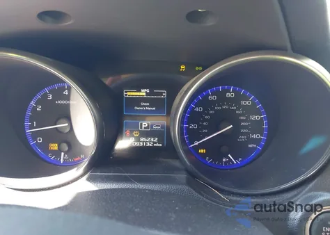 2015 Subaru Outback 2.5I Limited z USA, uszkodzony, nr VIN 4S4BSBLC2F3290085